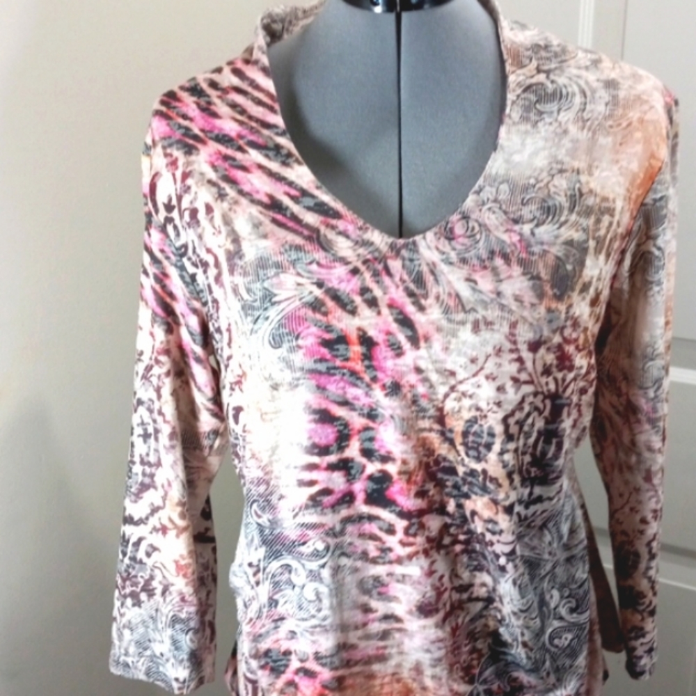 PARIS I Q Womens Sz XL Top, Roushing on one side and Other side Slants down. - Picture 1 of 7